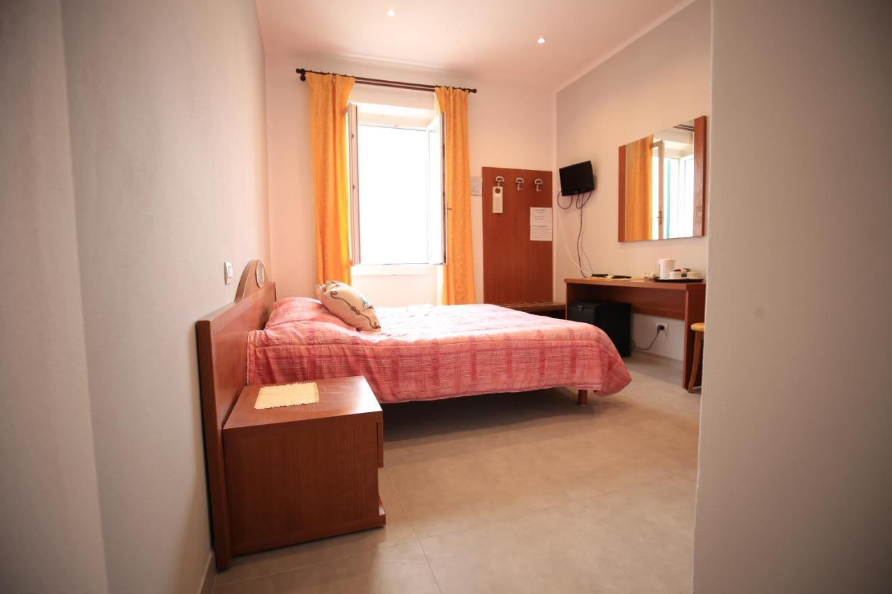 Viviani Raffaella Hotel Monterosso al Mare Ngoại thất bức ảnh