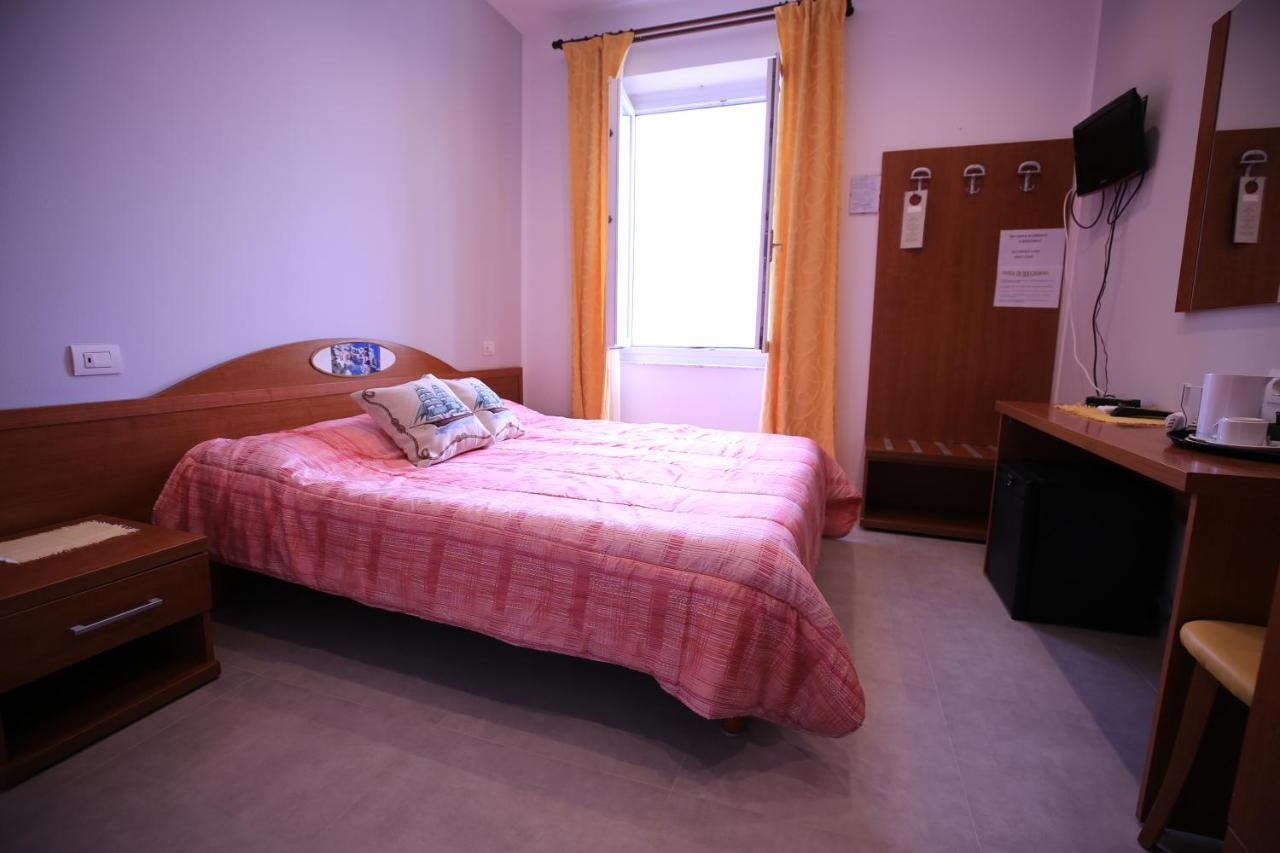 Viviani Raffaella Hotel Monterosso al Mare Ngoại thất bức ảnh