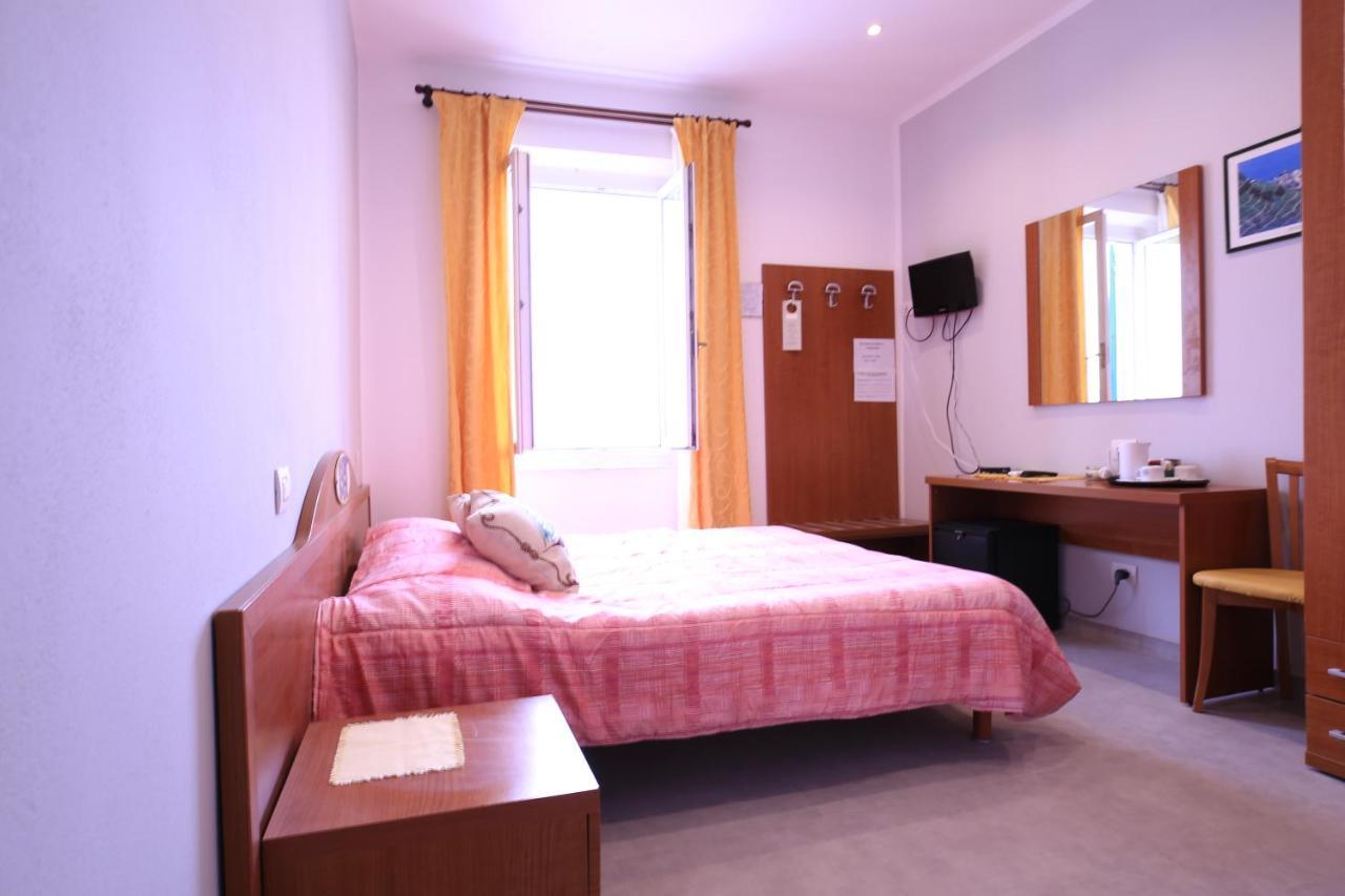 Viviani Raffaella Hotel Monterosso al Mare Ngoại thất bức ảnh