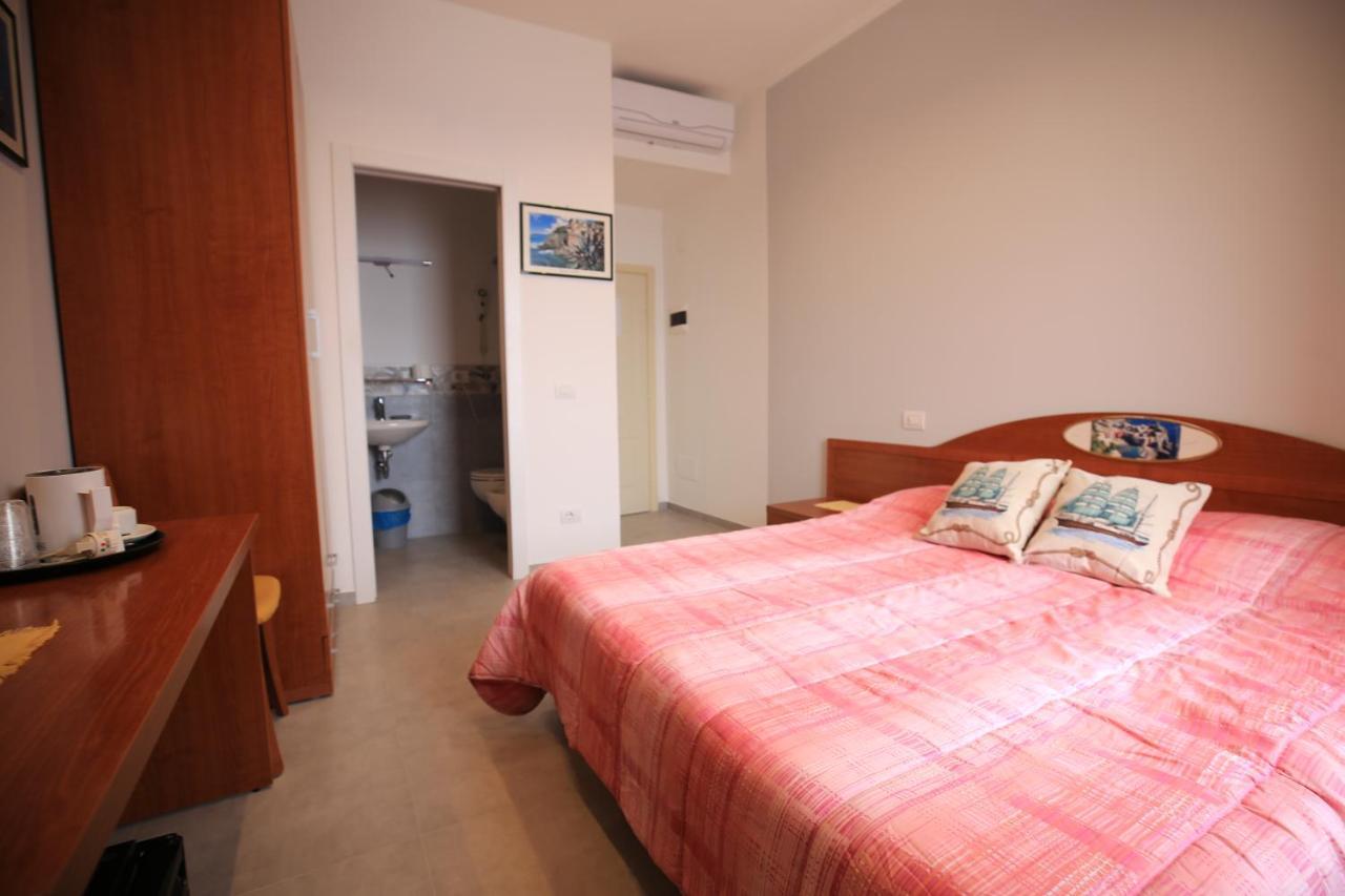 Viviani Raffaella Hotel Monterosso al Mare Ngoại thất bức ảnh